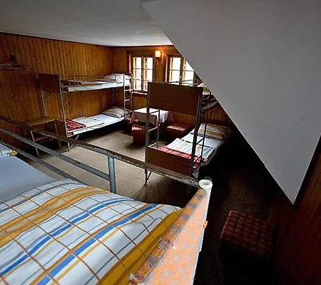 Schronisko Pttk Samotnia