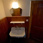 Schronisko Pttk Samotnia Hostel *