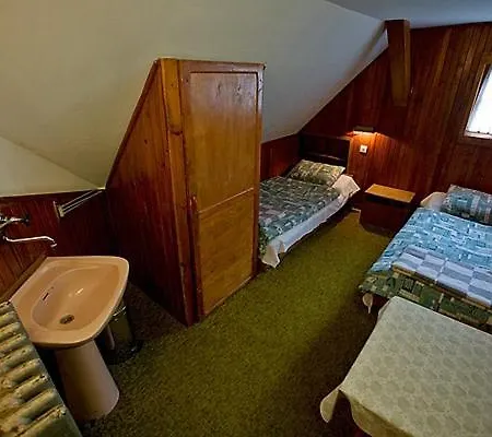 Schronisko Pttk Samotnia Hostal
